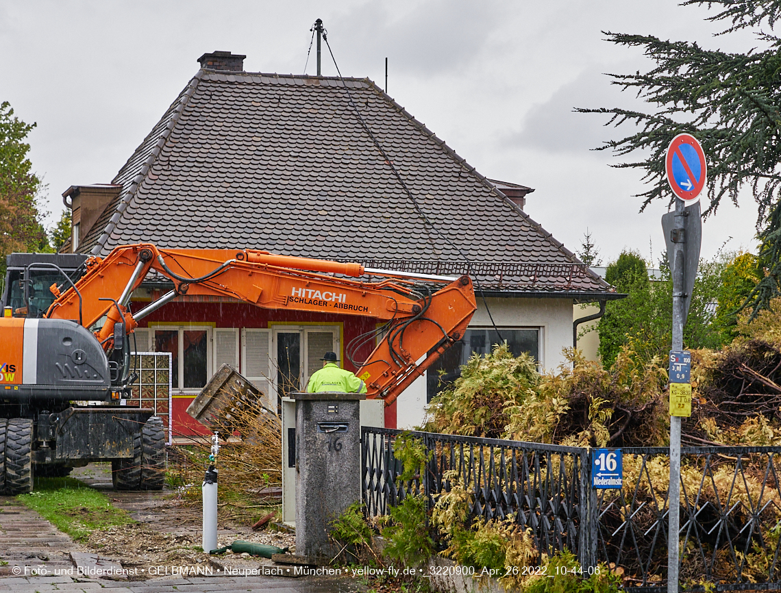 26.04.2022 - Baustelle Niederalmstraße 16
